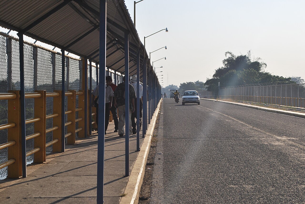 Pedestrian walkway beside a road on the international bridge between Ciudad Hidalgo, Mexico, and Tecún Umán, Guatemala